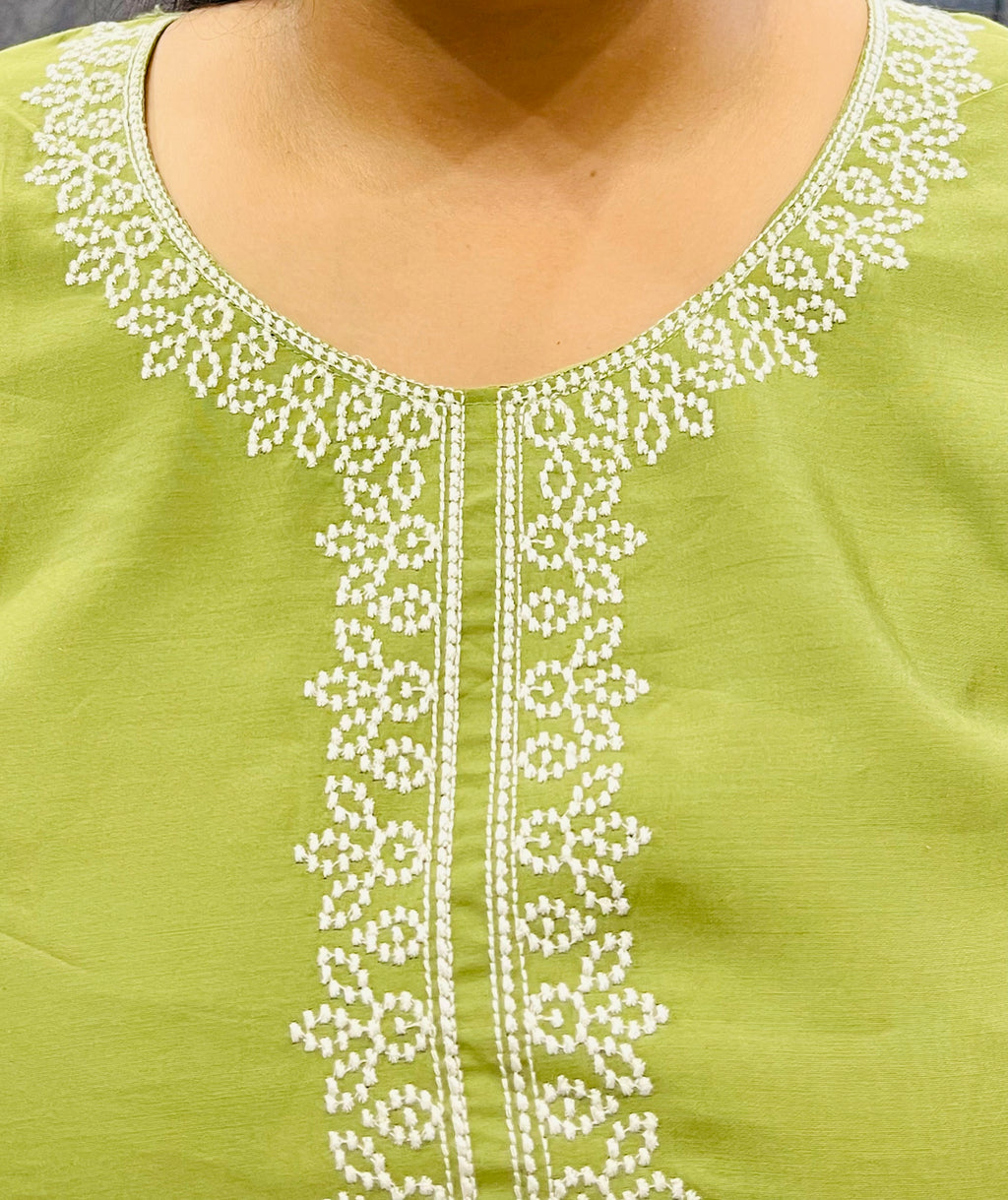 Green Suit Set with Embroidery on Kurta & Organza Dupatta