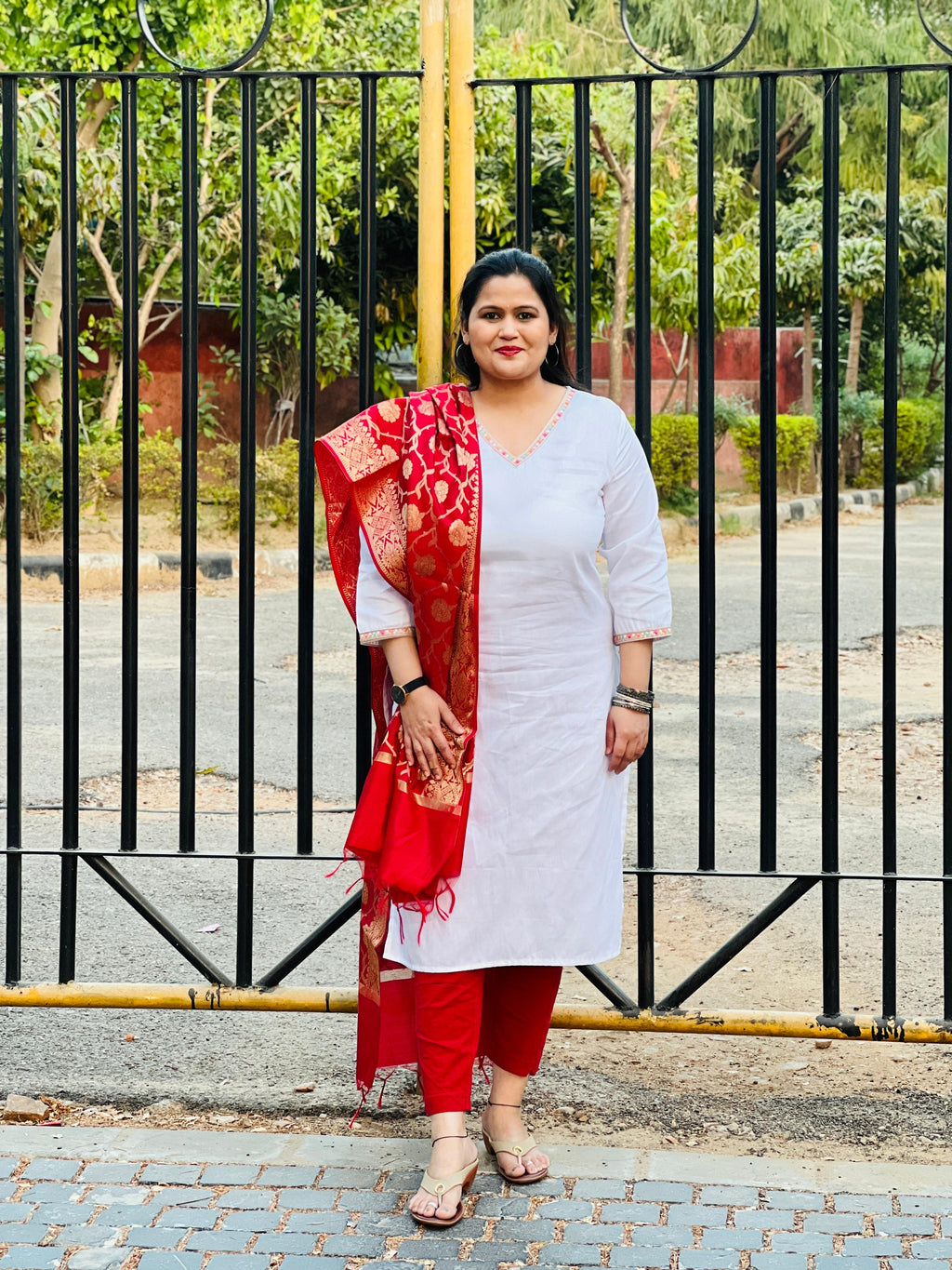 White Premium Cotton V- Neck Kurti