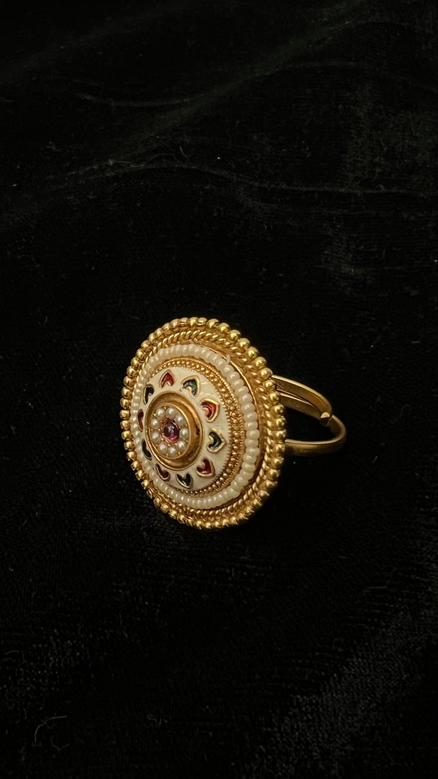 Pearl Heavy Vintage Ring