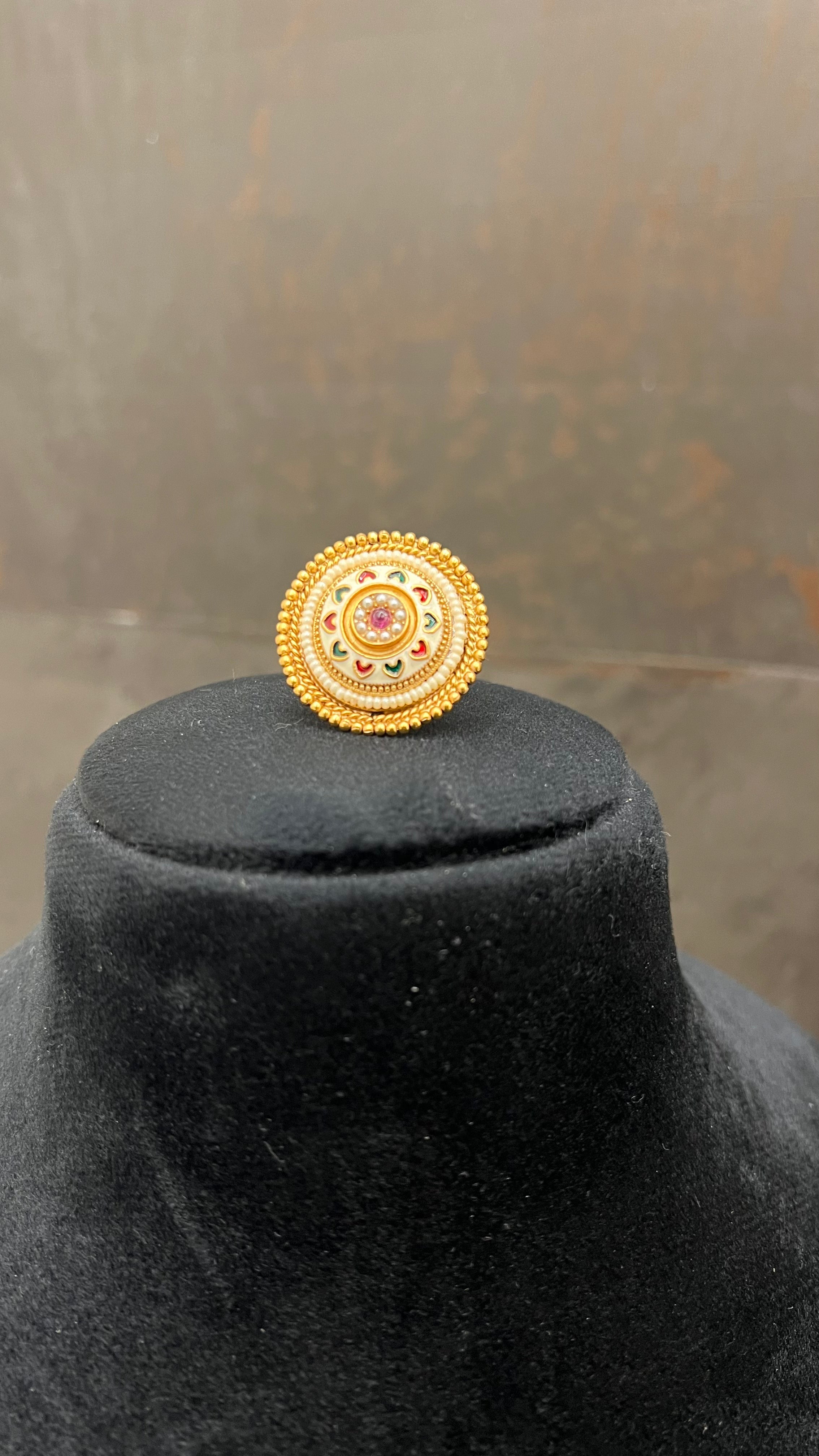 Pearl Heavy Vintage Ring
