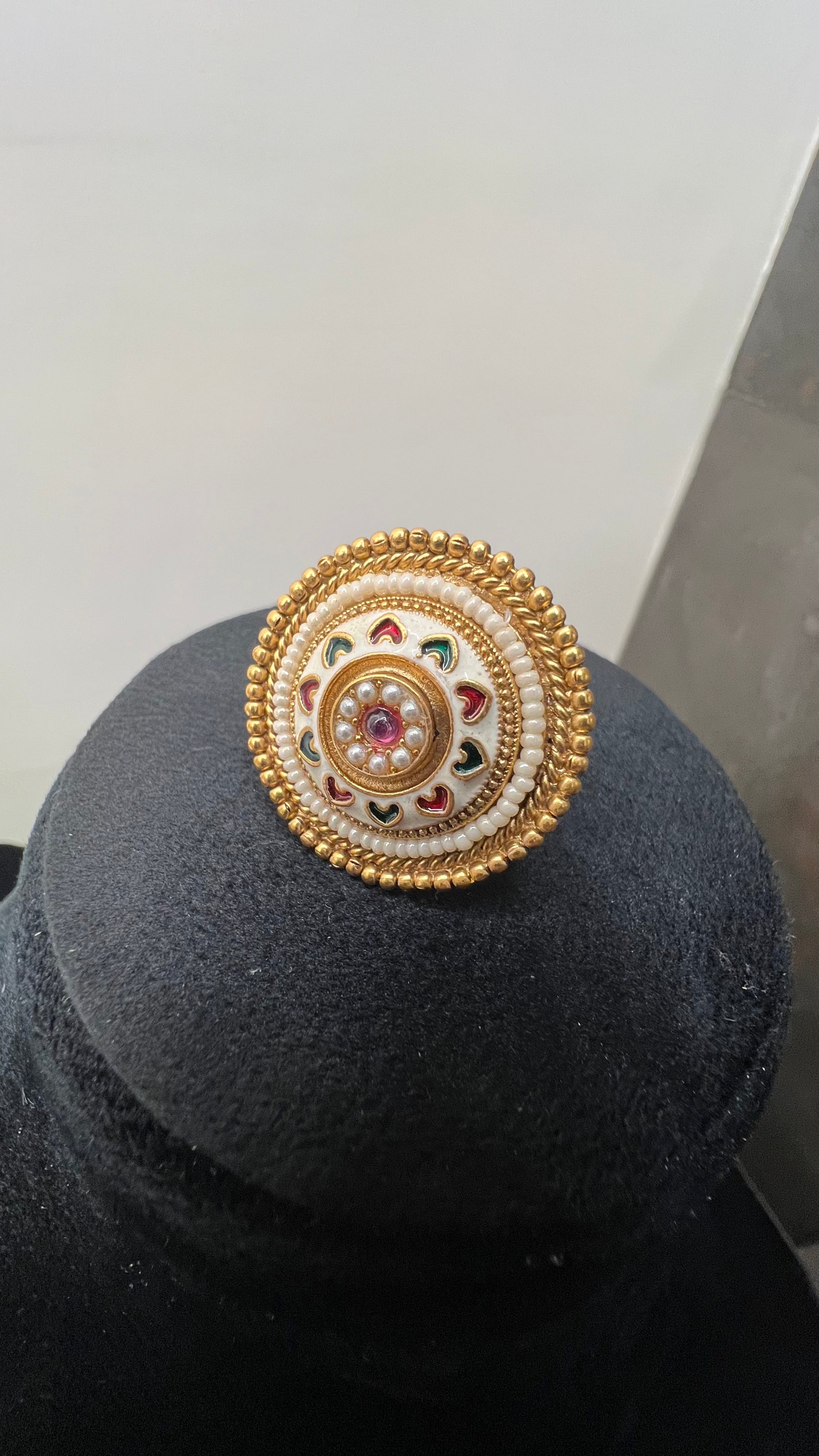 Pearl Heavy Vintage Ring
