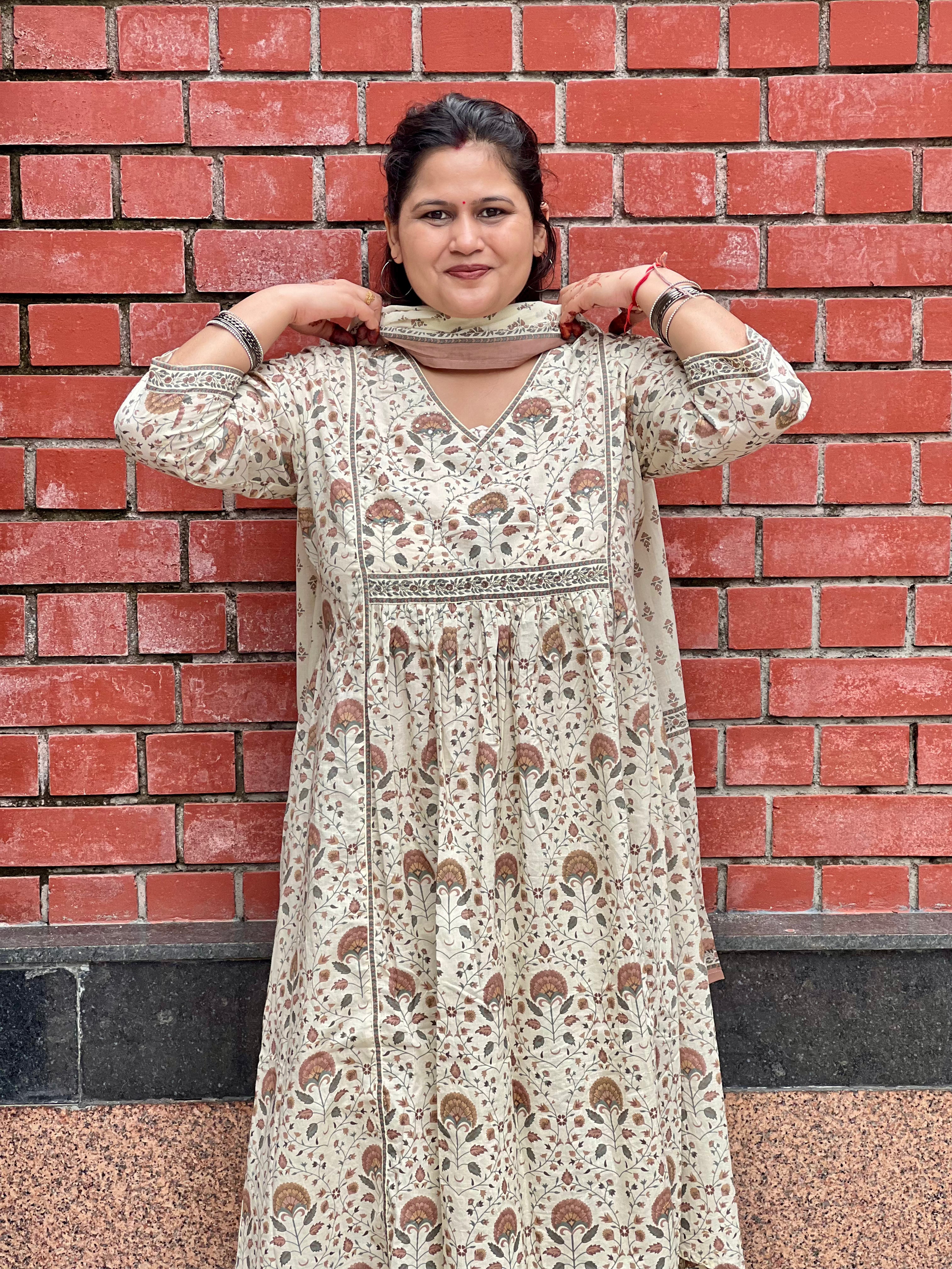 Off-White Minimal Embroidered & Printed Soft Cotton Kurta Set