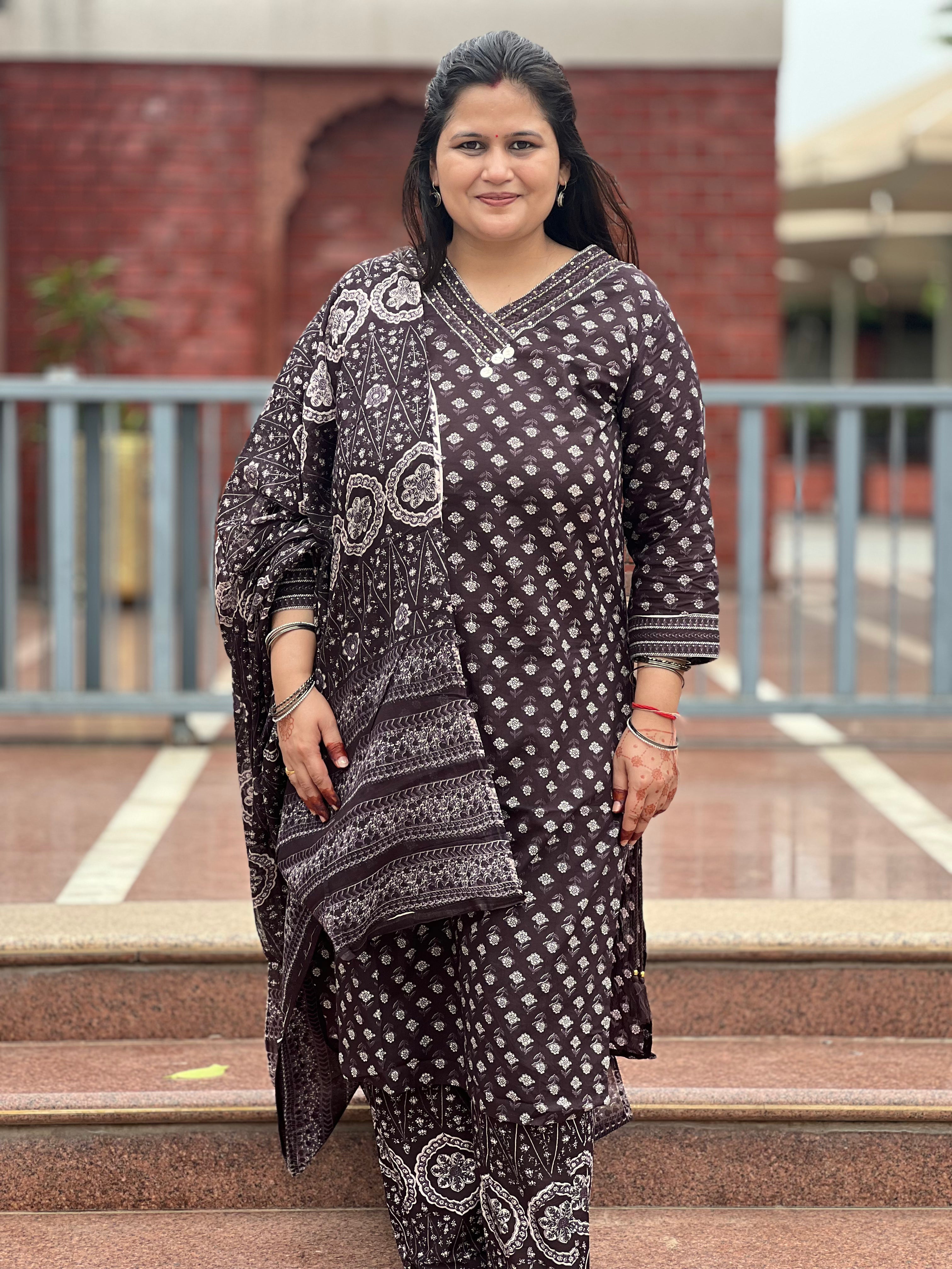 Coco Printed Cotton Suit Set with Minimal Handwork On NecKline
