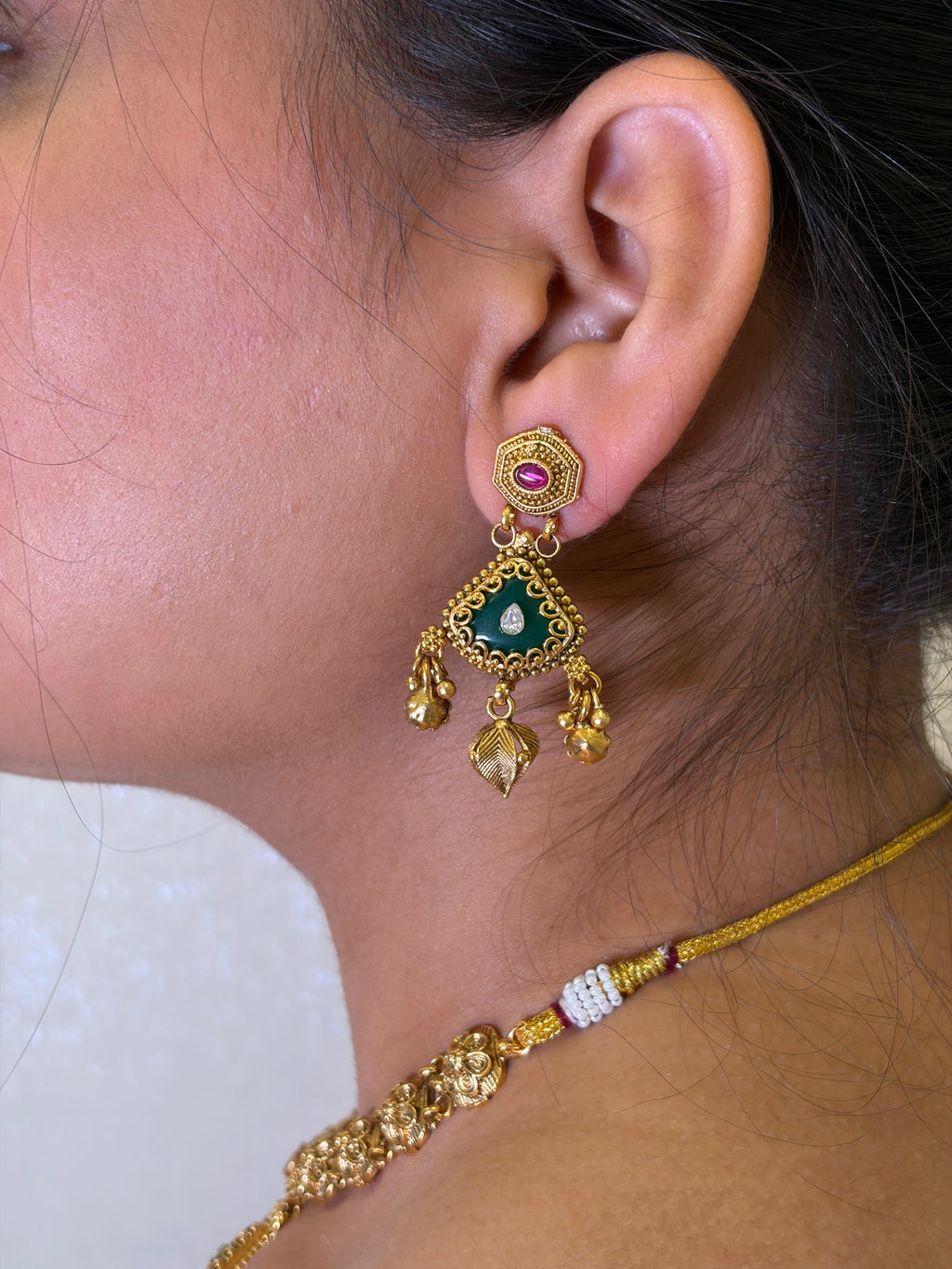 Heritage Anti-Tarnish Neckpiece Set