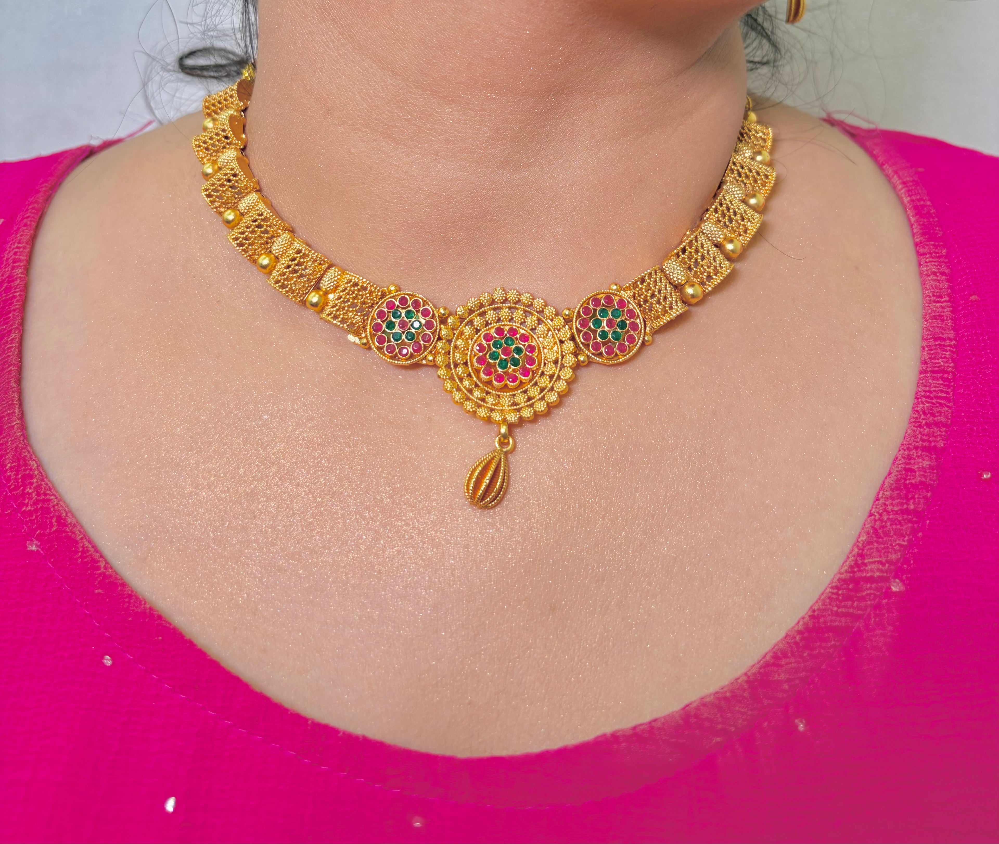 Traditional Anti-Tarnish Neckpiece Set