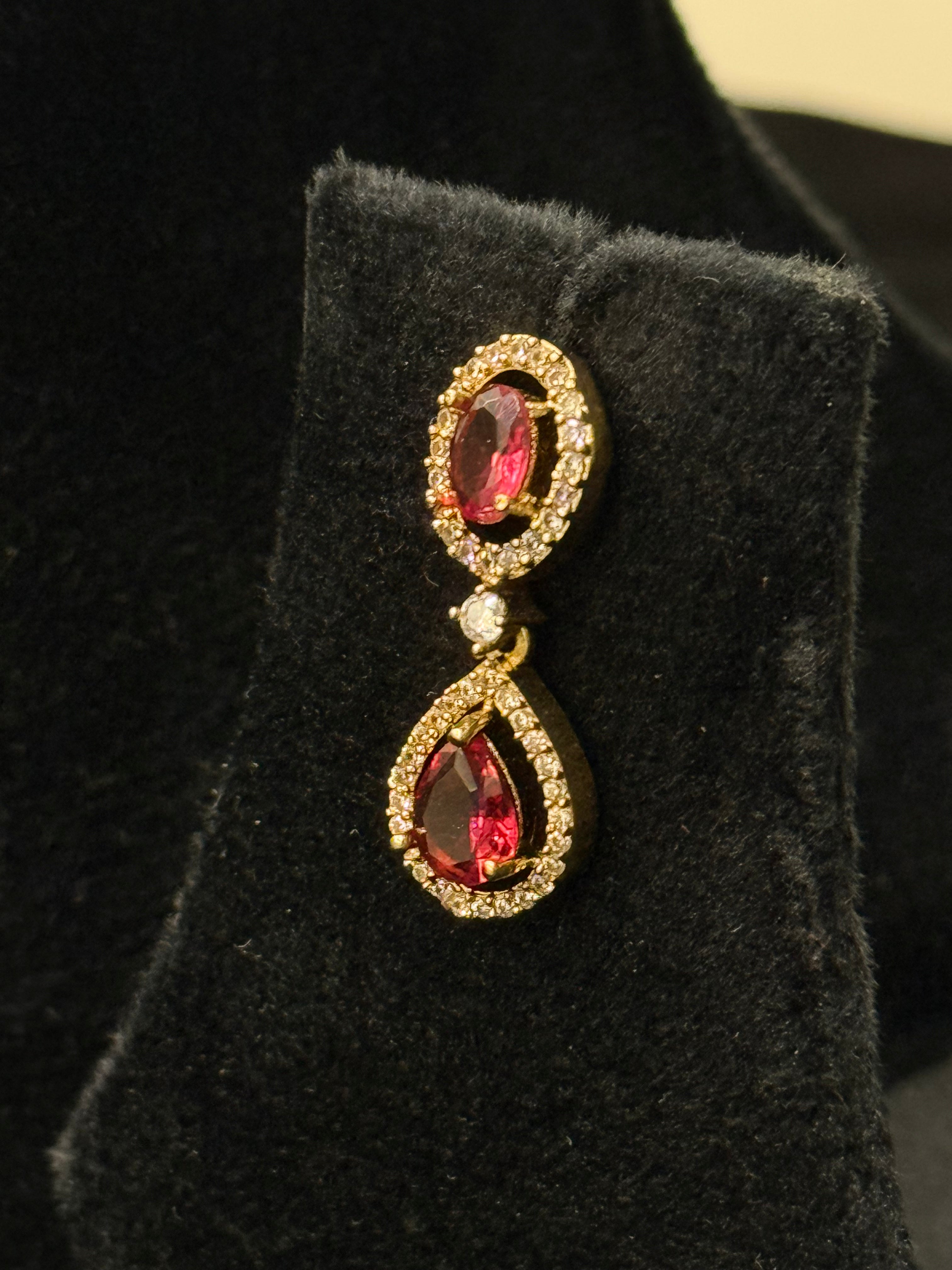 Bold Ruby Anti-Tarnish Neckpiece Set